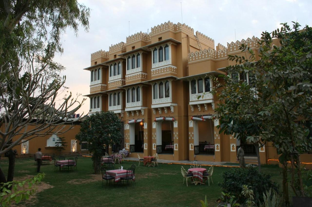 Pratap Palace Chittorgarh ภายนอก รูปภาพ
